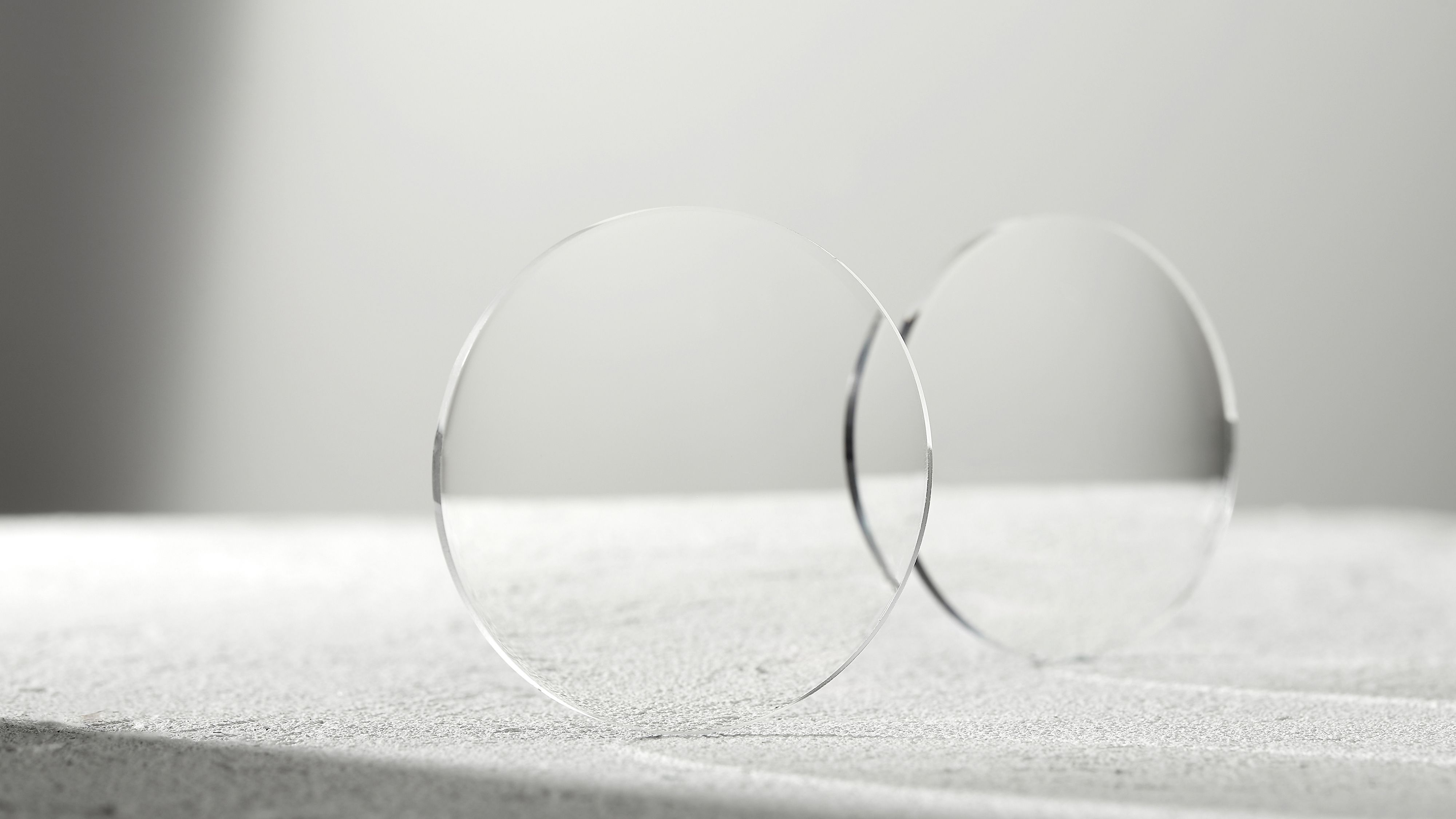 Eyeglasses lenses